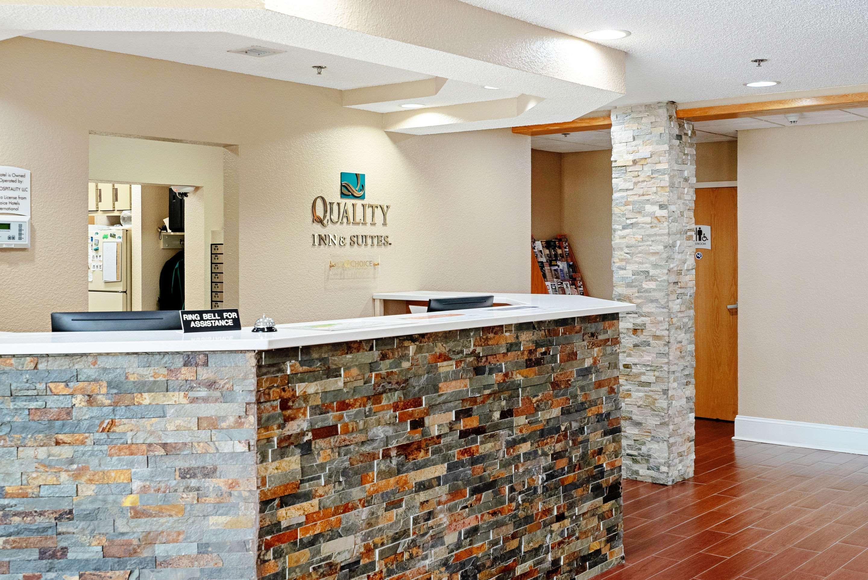 Quality Inn & Suites Robbinsville Luaran gambar
