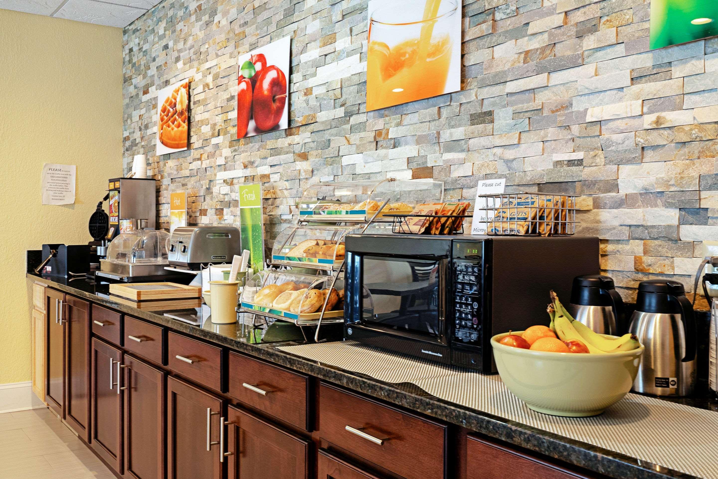 Quality Inn & Suites Robbinsville Luaran gambar