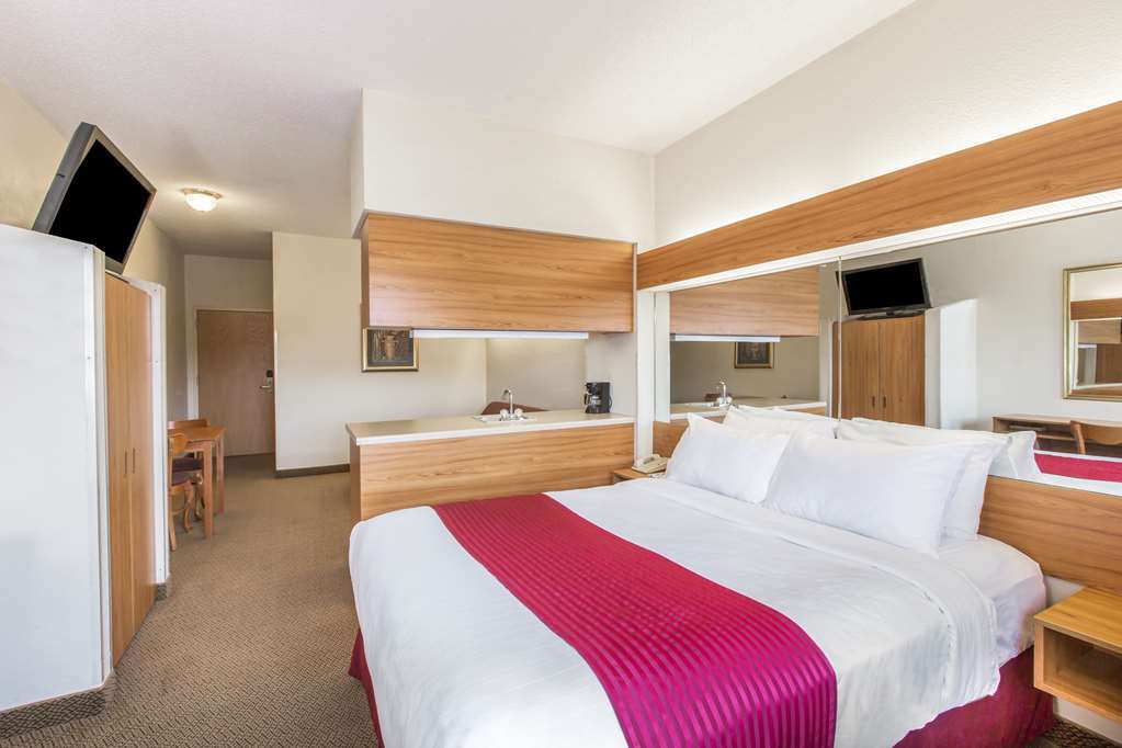 Quality Inn & Suites Robbinsville Bilik gambar
